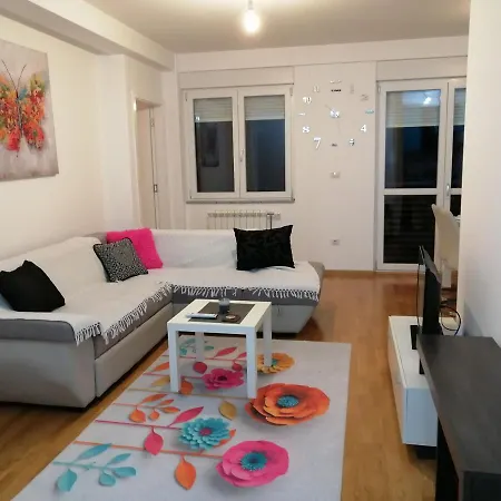 Butterfly Apartment Cacak Exterior photo
