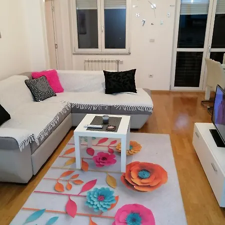 Butterfly Apartment Cacak Exterior photo
